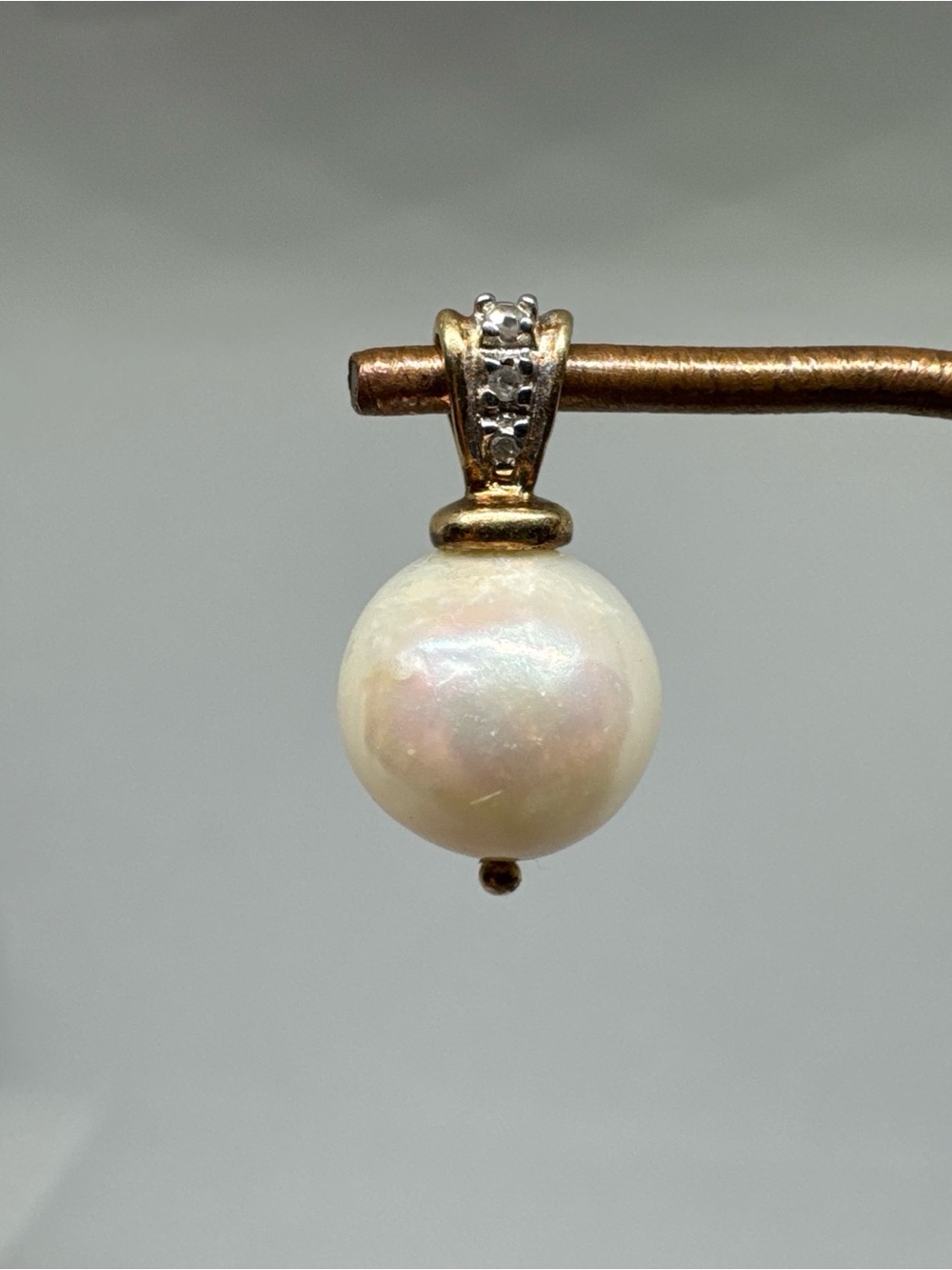 Vintage Solid 14K Yellow Gold Pendant With Diamond And Genuine 10MM Pearl - Picture 2 of 12